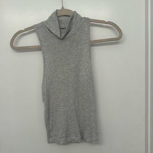 Vuori grey tank- super soft.. like new condition